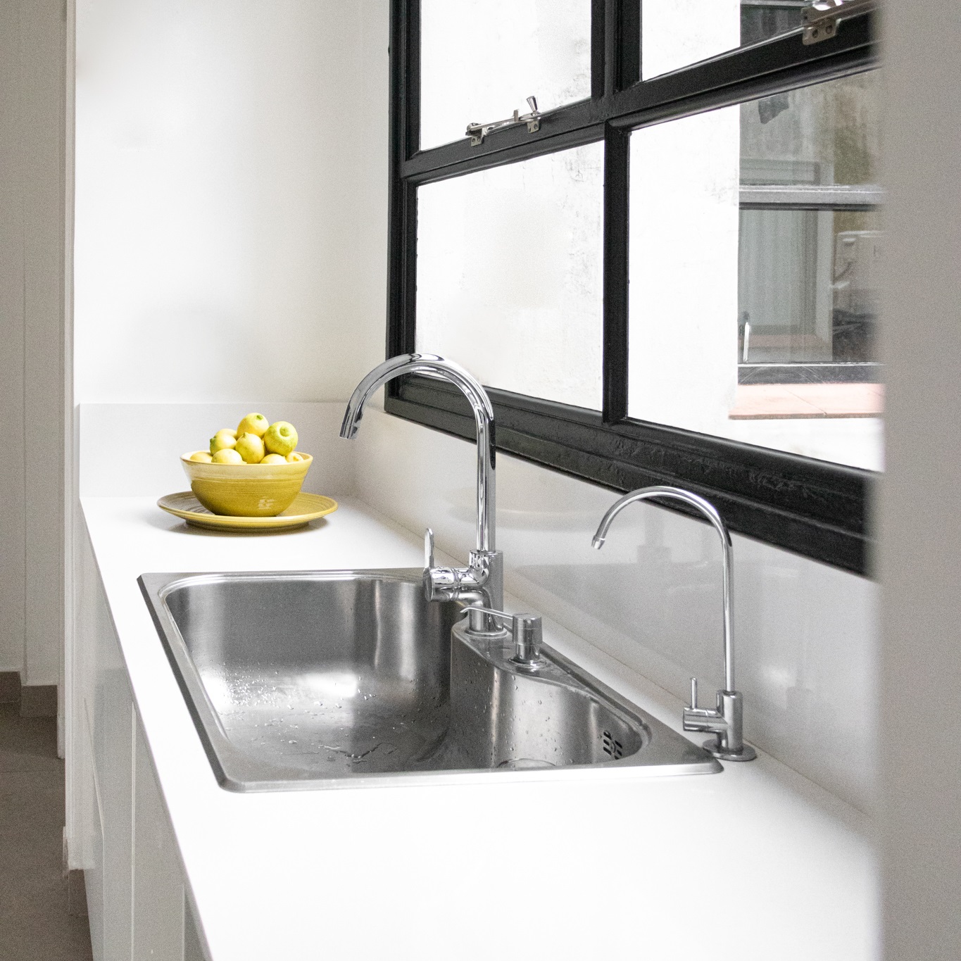 Grifería Para Cocina Monocomando Peirano Adra 20-162