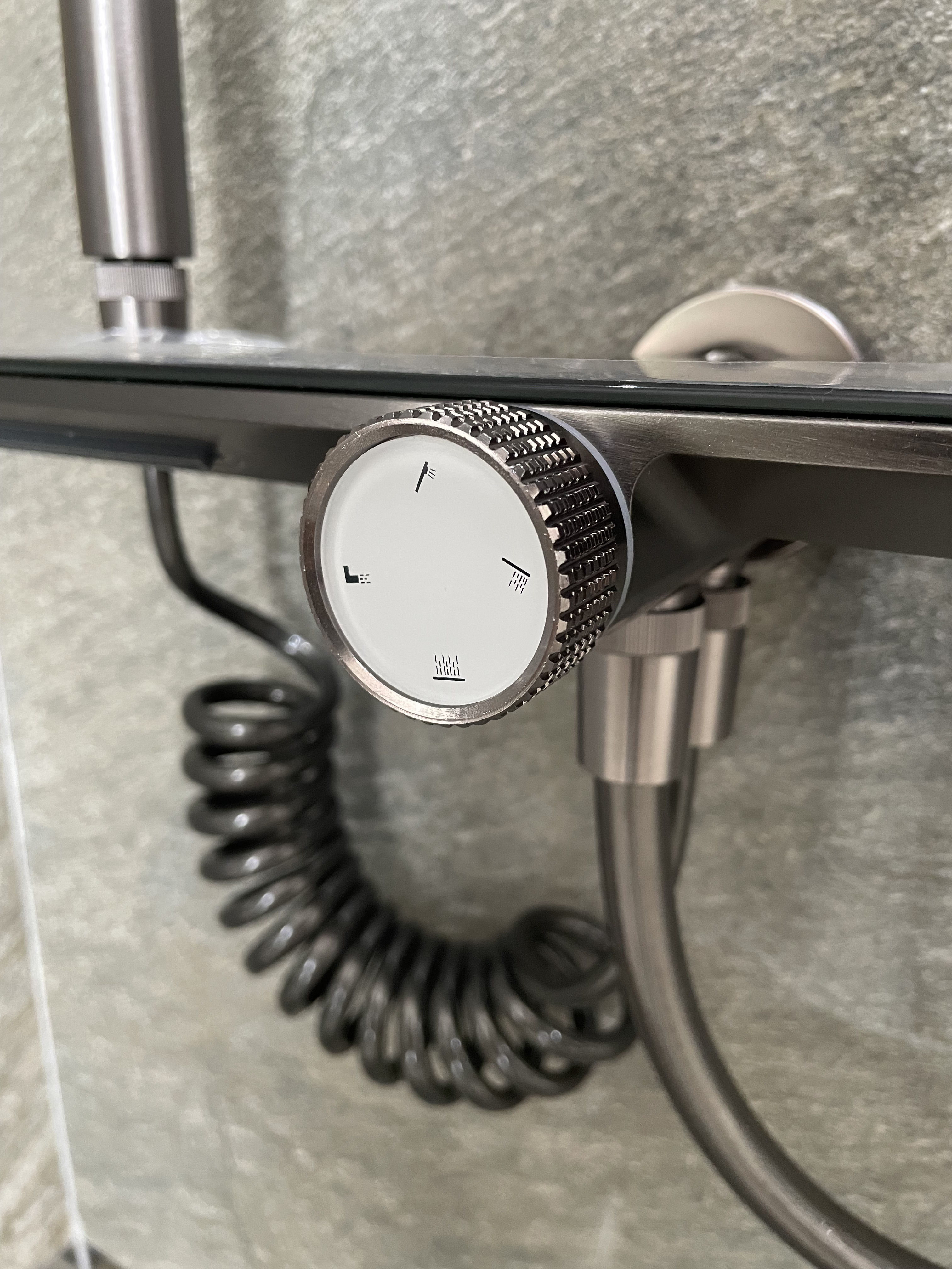 Columna Grifería Monocomando de Ducha Con Duchador Cromo Negro – Cod 3030
