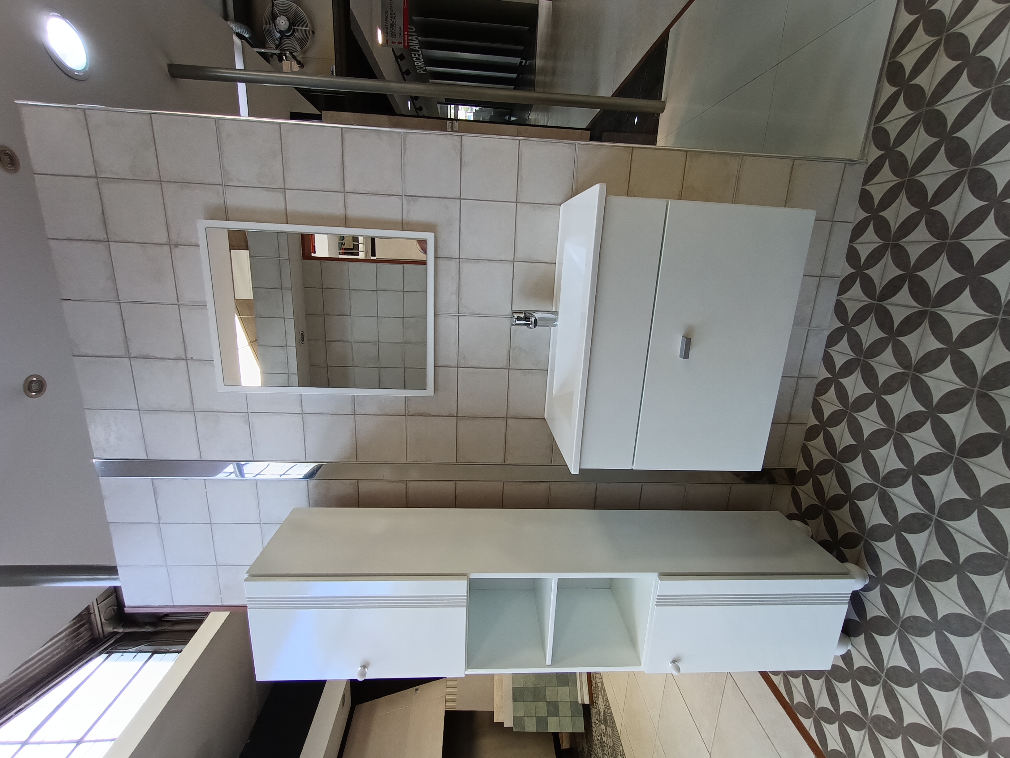 Vanitory Con Bacha Monocomando Para Colgar FI Lanin Blanco 60 cm