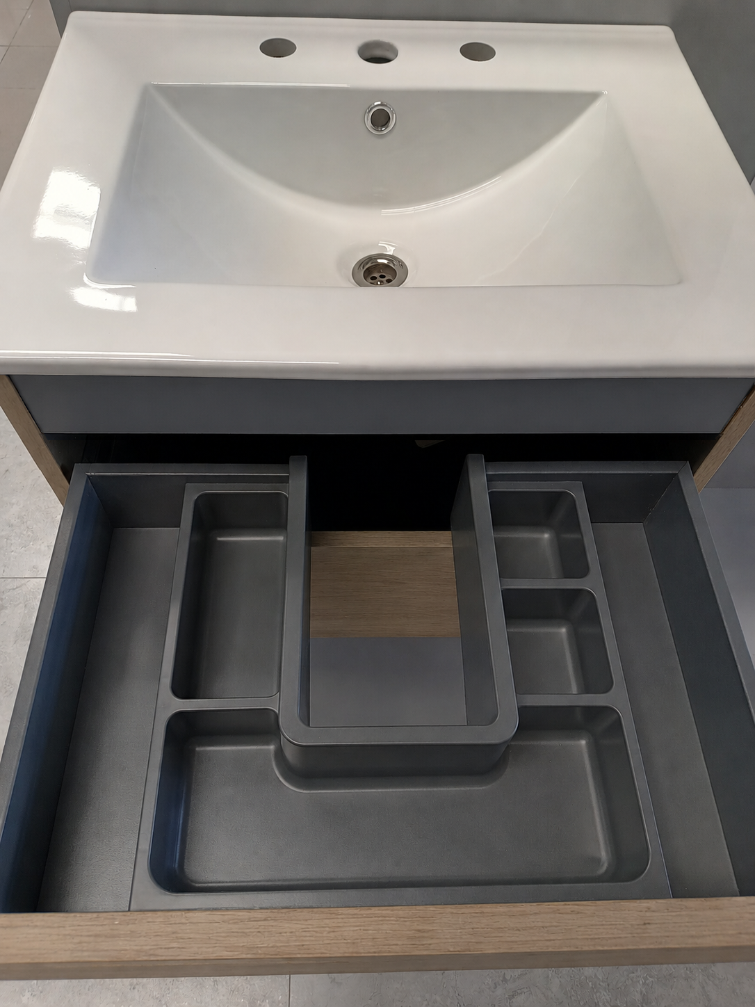 Vanitory de 3 Agujeros de Pie Schneider Rivo 60 Cm California